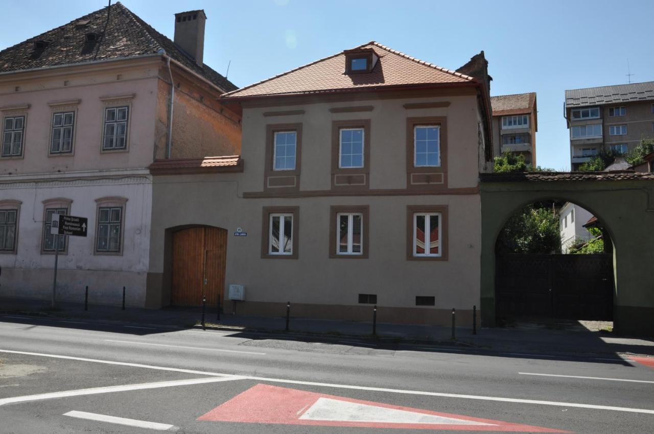 Evu Long Street Apartment Brasov Exterior photo